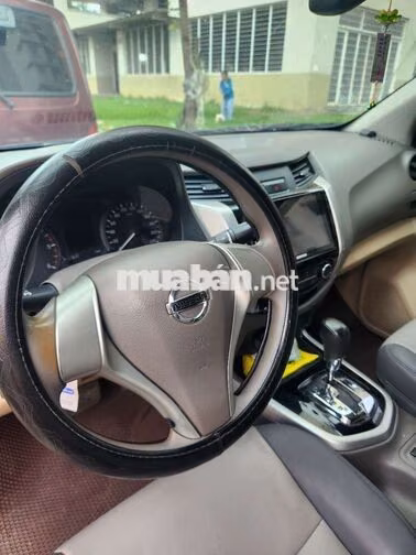 Nissan Navara AT 1 cầu 2018 Xanh 130000 km