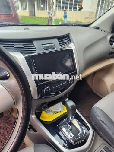 Nissan Navara AT 1 cầu 2018 Xanh 130000 km