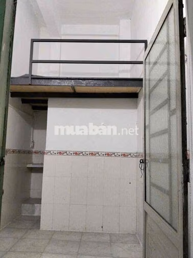 Phòng trọ giá rẻ kế trường Cao Đẳng Lý Tự Trọng