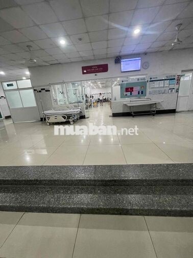 Tuyển bảo vệ bệnh viện gần ngã ba suối giữa