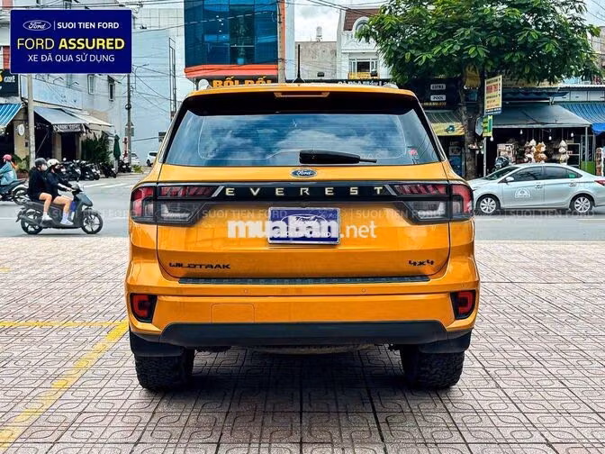 Ford Everest Wildtrak 2023 Vàng 108.000 km