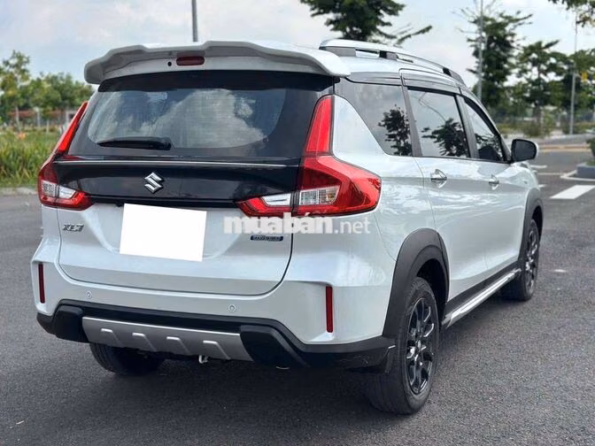 Suzuki XL7 Hybrid 2024 - Màu : Trắng - Odo : 3 vạn