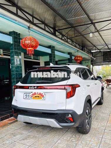 KIA Seltos Luxury 2025 Trắng 4.500 km
