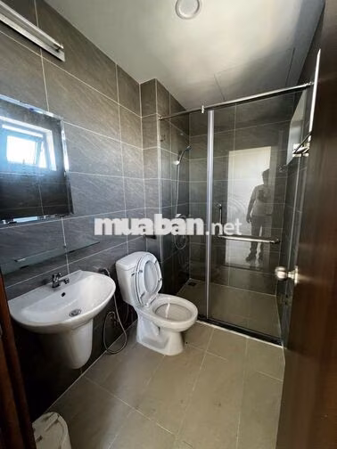 Bán CH Green River dt70m2 2PN 2WC giá 3.040 đã bao gồm 5% sổ quận 8