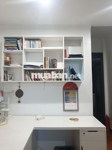 Cho hộ gia đình thuê căn góc 140m2