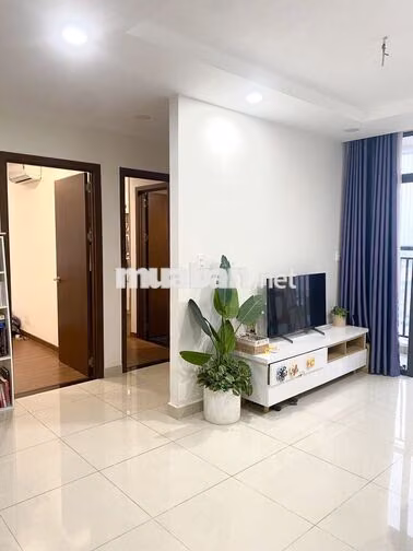 Cần tiền Bán gấp CH Phú Đông Premier 2PN 2WC 70m2.Giá : 3,3 tỷ