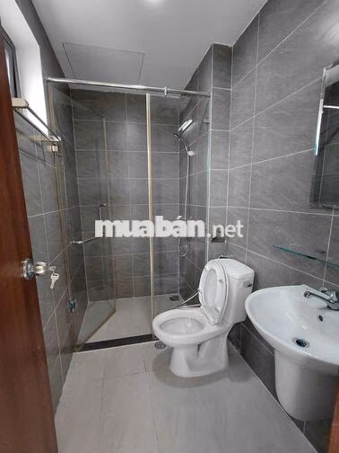 Bán CH Green River dt70m2 2PN 2WC giá 3.040 đã bao gồm 5% sổ quận 8