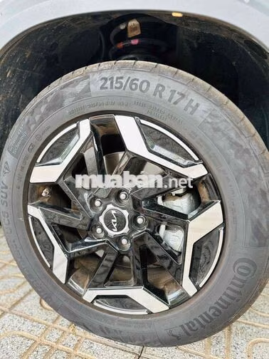 KIA Seltos Luxury 2025 Trắng 4.500 km