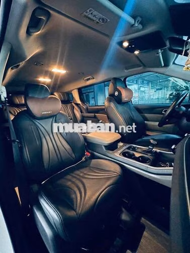 Kia Carnival 2025 Limosine Massager Trắng