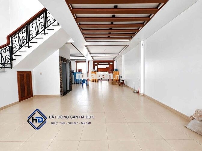 Mặt bằng 500m mặt tiền đường Lê Văn Khương sầm uất