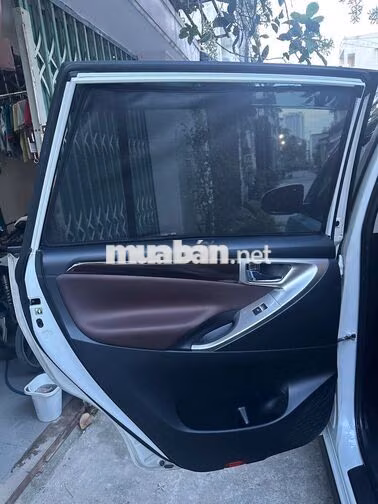 Toyota Innova Ventuner 2021 Trắng ngọc Việt Nam