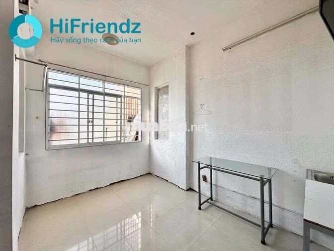 Phòng trọ kh gác GIÁ RẺ có máy lạnh - Cửa sổ trời ở TRƯỜNG CHINH, Q.12