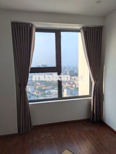 Chính chủ cho thuê CHCC Sky Central 176 Định Công mặt đường 2.5