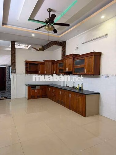CHO THUÊ NHÀ ĐẸP GIÁ RẺ FUN NÔI THẤT 4PN GIÁ 12TR 