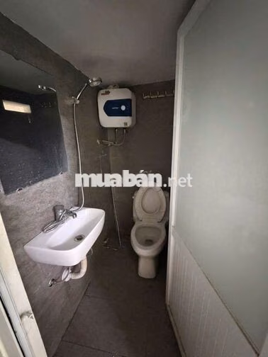 KINH DOANH. Ô TÔ TẢI ĐI. VÀO Ở NGAY.