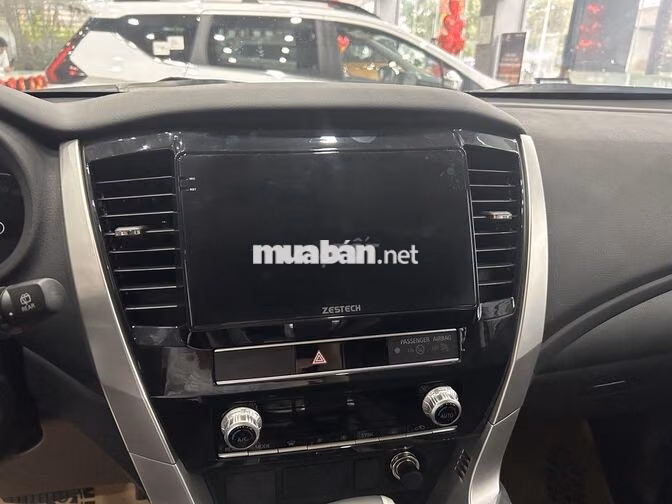 Mitsubishi Pajero Sport 2026 V6-3.0 Đen