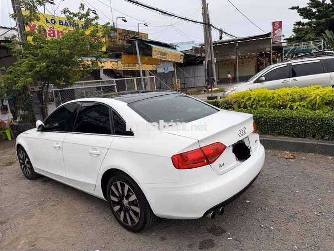Audi A4 2011 Trắng