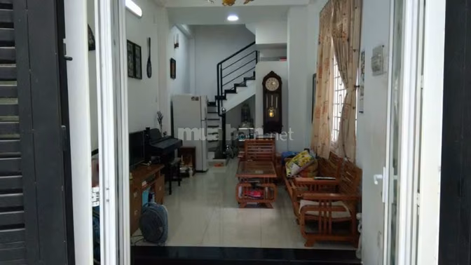 Nhà bán nhỏ hướng  đông  nam, trung tâm Q1, 26/20C Nguyễn Bỉnh Khiêm, 