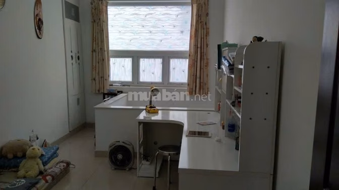 Nhà bán nhỏ hướng  đông  nam, trung tâm Q1, 26/20C Nguyễn Bỉnh Khiêm, 