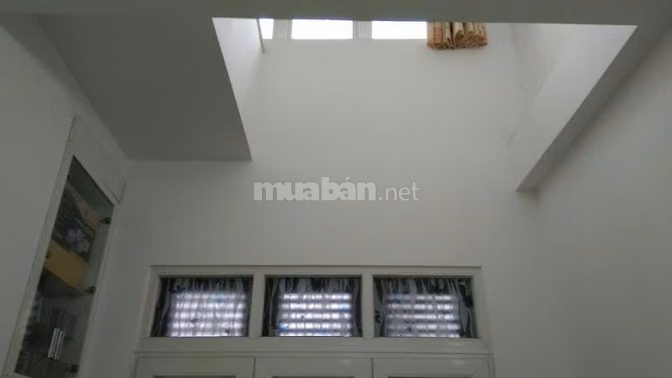 Nhà bán nhỏ hướng  đông  nam, trung tâm Q1, 26/20C Nguyễn Bỉnh Khiêm, 