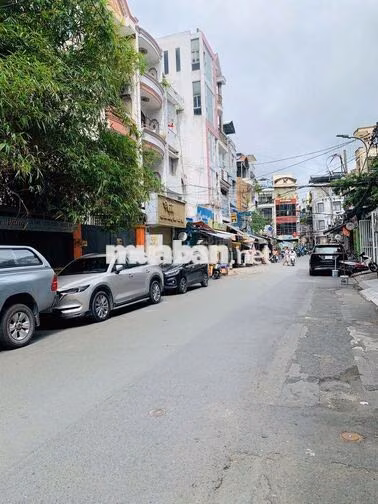 CHO THUÊ MB HẺM D2 5X20M GIÁ THUÊ SIÊU RẺ GẦN MẶT TIỀN D2