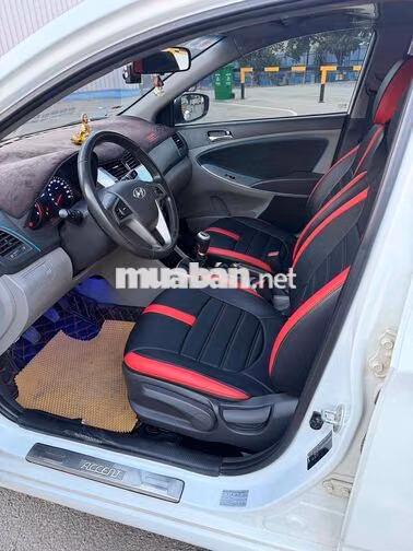 Hyundai Accent 2013 1.4 MT Số sàn Trắng
