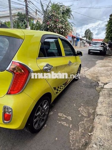 Kia Picanto S 2013 Số sàn Vàng chanh