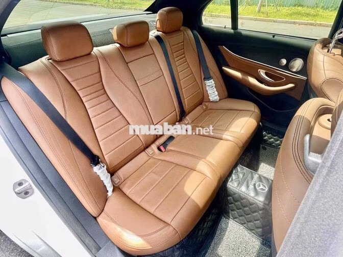 Mercedes-Benz E300 V1 2022 Trắng 43k km