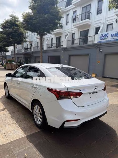 Hyundai Accent AT Tiêu Chuẩn 2019 Trắng