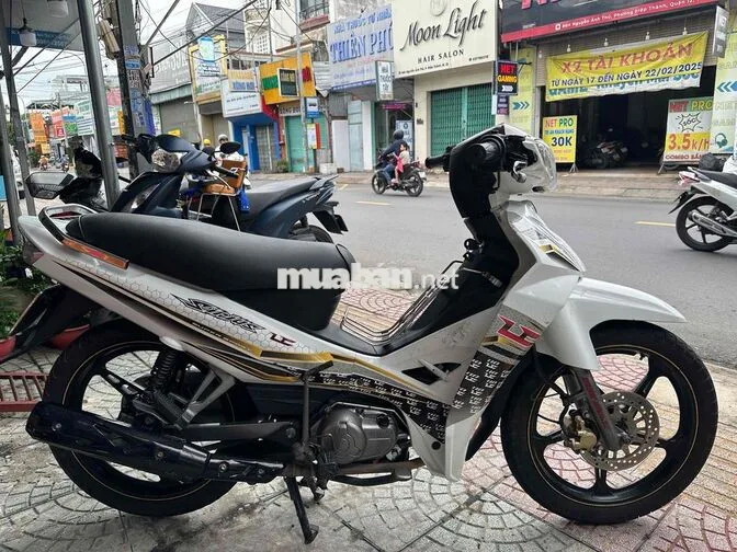 Yamaha Sirius 2012 Trắng đen bstp