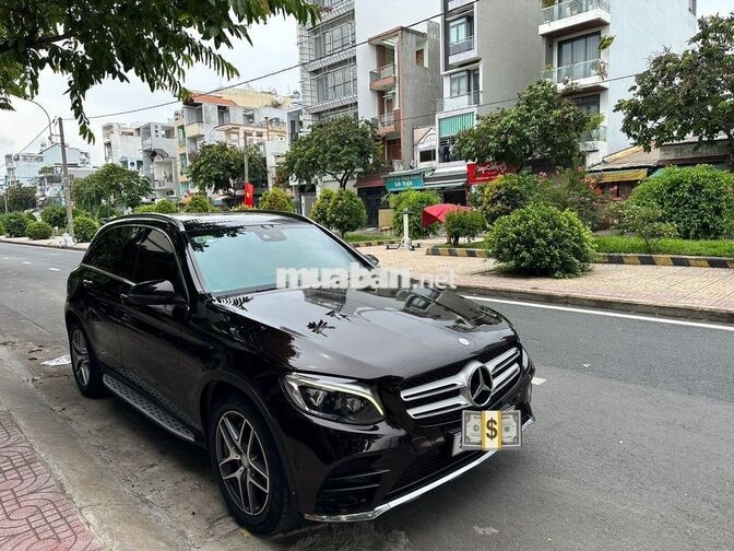 Mercedes-Benz GLC300AMG 2016 Nâu 5 chỗ
