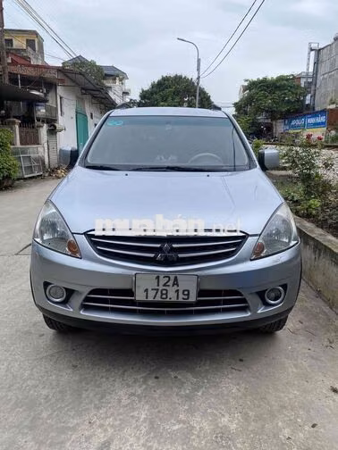 Mitsubishi Zinger 2008 Bạc 7 chỗ