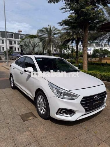 Hyundai Accent AT Tiêu Chuẩn 2019 Trắng