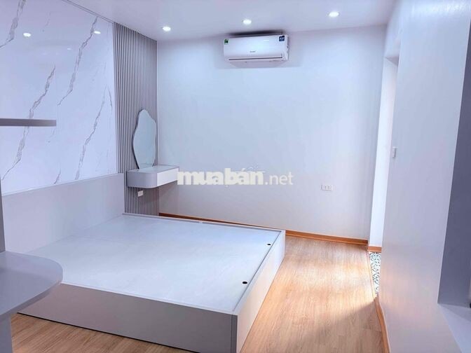 Nhà lô góc mặt ngõ 343 Đội Cấn, oto đến nhà. DT 27,3m-Full Nội thất
