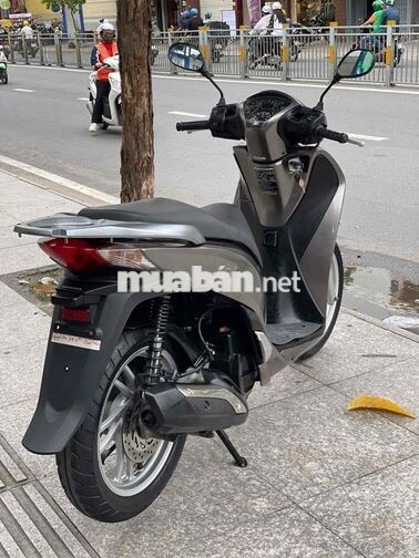 Honda SH 150i 2013 full zin 26000km, giá bao tên