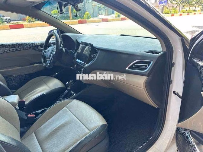 Hyundai Accent 2022 ATH Trắng
