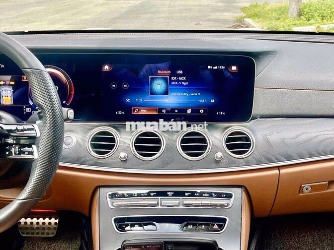 Mercedes-Benz E300 V1 2022 Trắng 43k km