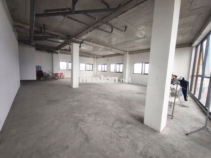 MB VĂN PHÒNG RỘNG 150M2 - GIÁ CỰC KỲ ƯU ĐÃI KHI GIẢM NGAY 50% NĂM ĐẦU