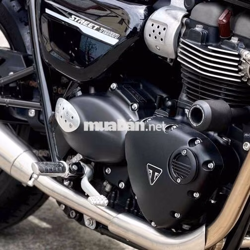 Triumph Street Twin 900 1.594 km Đen