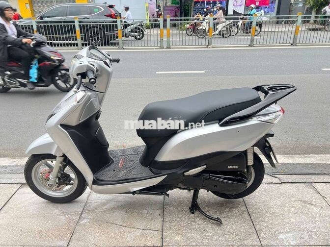 Honda Lead Fi 2016 Bạc Đã sử dụng