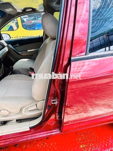 Chiếc Xe Tập Lái Chevrolet Aveo 2018 MT Đỏ