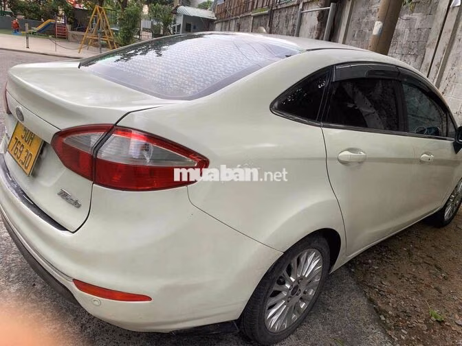 Ford Fiesta 2017 1.5 Số tự động Trắng