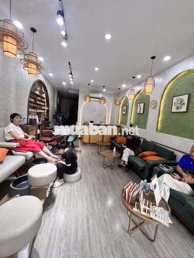 CHO THUÊ NHÀ Ở KINH DOANH 4 TẦNG 6 PHÒNG GẦN NGAY KHU PHỐ HÀN