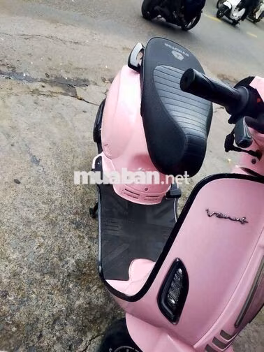 Xe máy Vespa 50cc Hồng biển hcm dễ thương