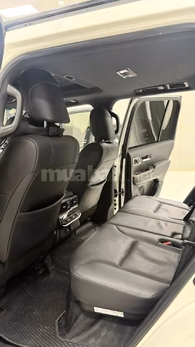 Bán Toyota Land Cruiser LC300 Model 2023. xe đẹp xuất sắc.