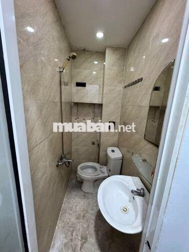 Nhà cho thuê Lạc Long Quân, TB (2PN 2WC) hẻm ba gác, nhà trống ở ngay