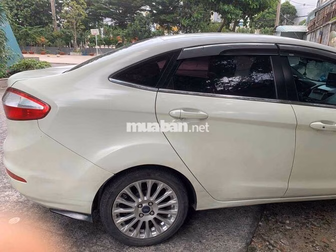 Ford Fiesta 2017 1.5 Số tự động Trắng