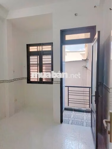 NHÀ ĐẸP Q7- 3 LẦU ĐÚC- 3,2x8m - 4PN- KO QH- CHỈ 3 TỶ NHỈNH