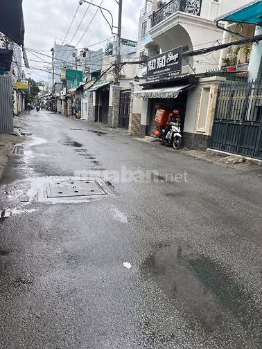 Cần bán gấp nhà 3 lầu, mặt tiền đường Xóm Chiếu, phường Xóm Chiếu, Quậ