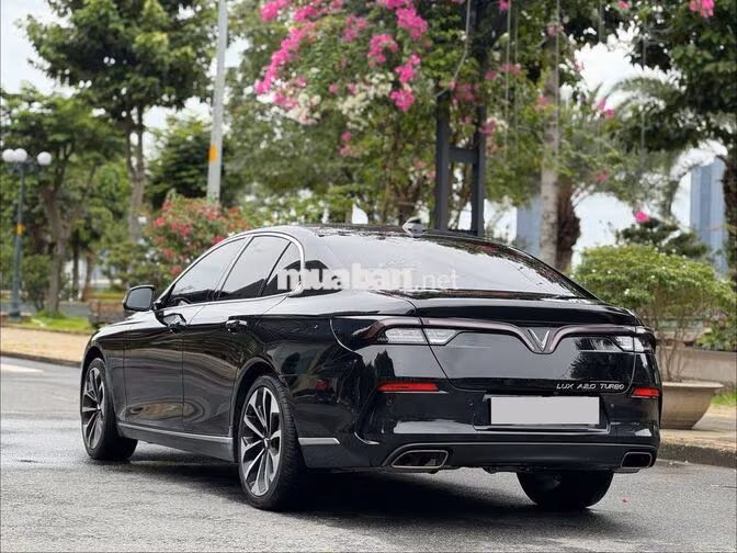 VINFAST LUX A 2.0 PREMIUM 2022 XE GIA ĐÌNH 1 CHỦ